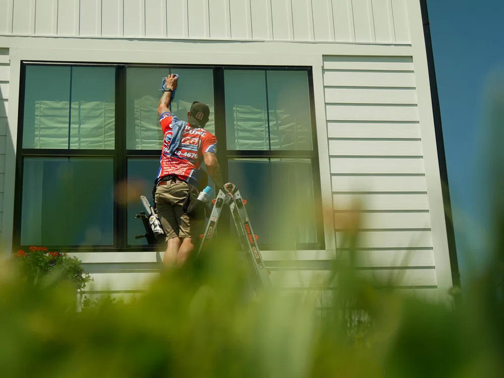 window cleaning Louisville KY
